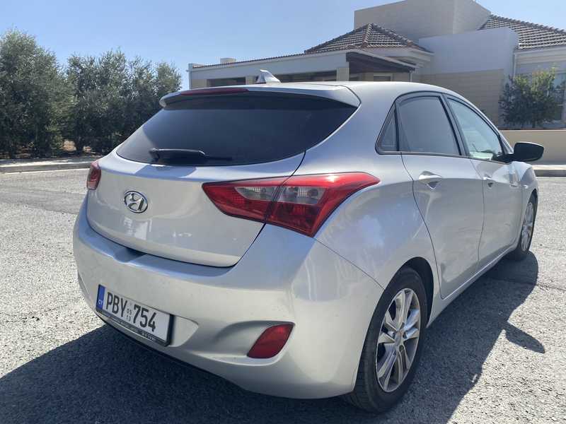 2013 Hyundai i30 1,6L 2013 Cyprus