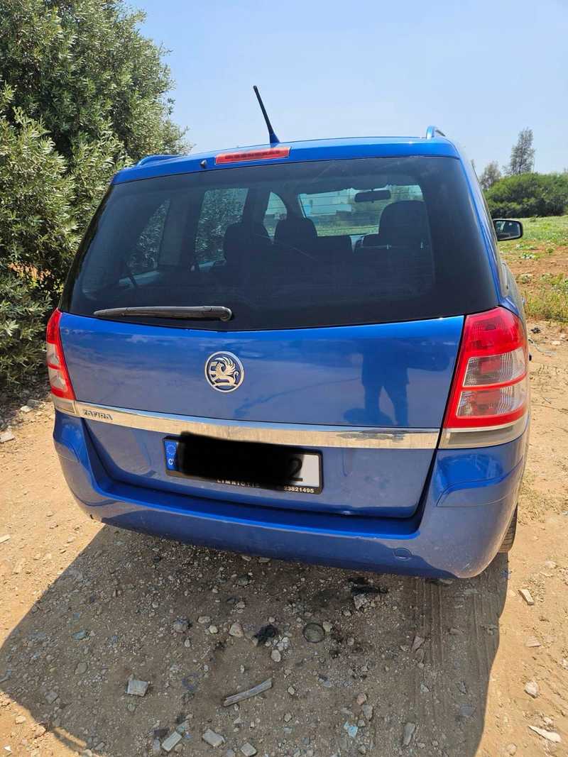 2012 Opel, Vauxhall Zafira 1,6L 2012 Cyprus