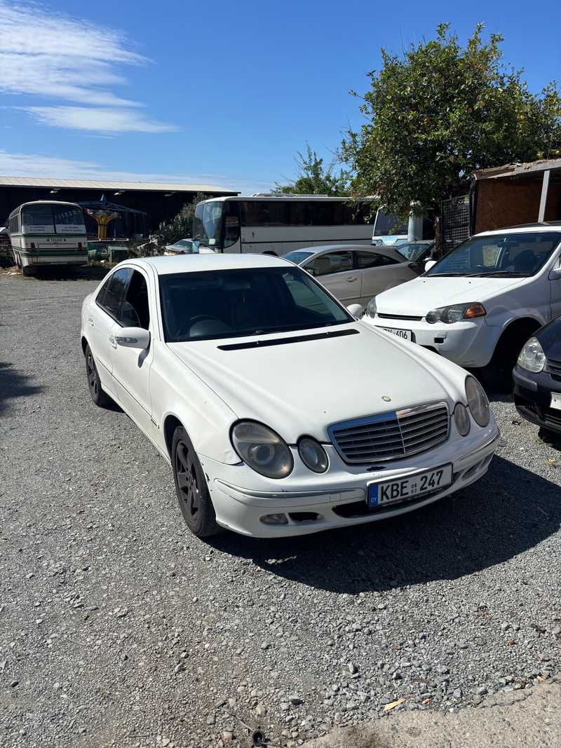 2003 Mercedes-Benz E-Class 2,7L 2003 Cyprus