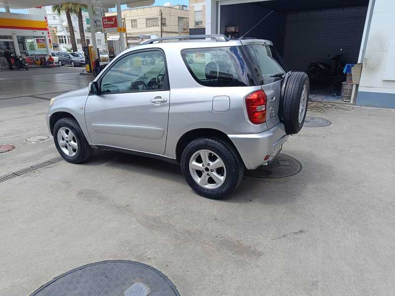 2004 Toyota RAV4 2,0L 2004 Cyprus