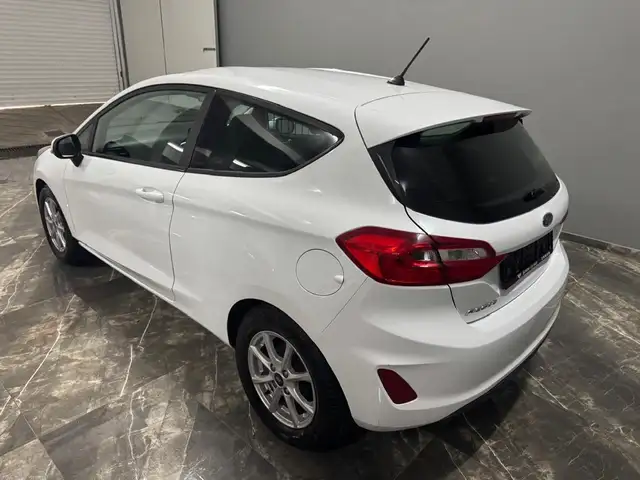 Ford Fiesta Van 1,5L 2018, Paphos — Geroskipou - 3