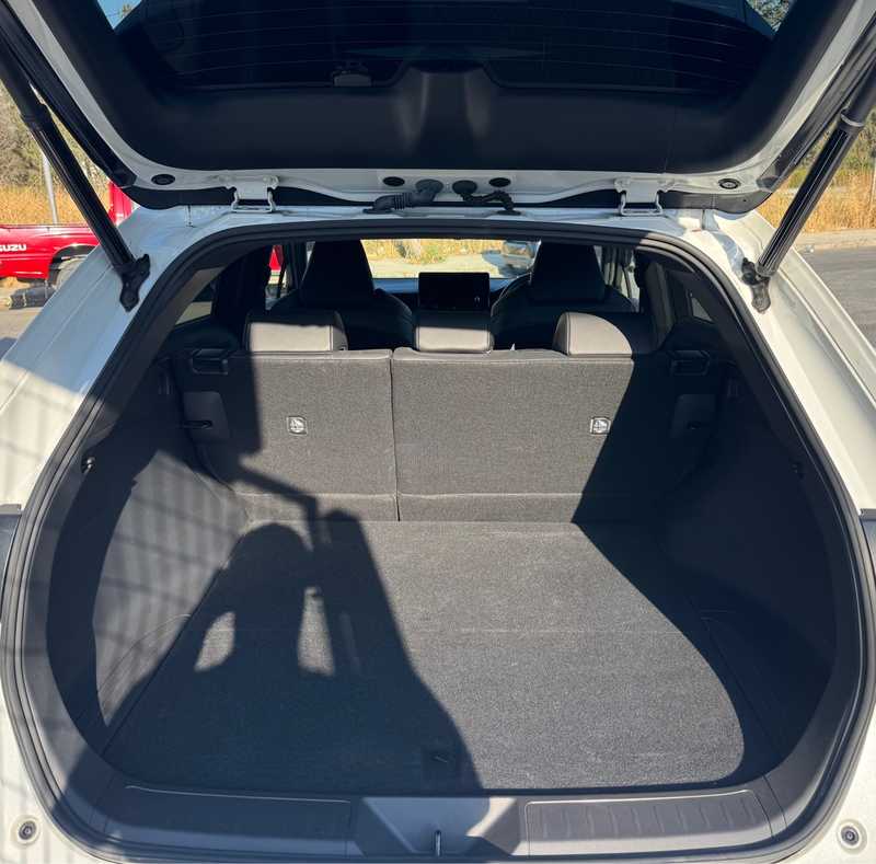 2023 Toyota Harrier 2,5L 2023 Cyprus