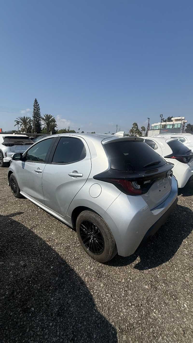 2022 Toyota Yaris 1,5L 2022 Cyprus
