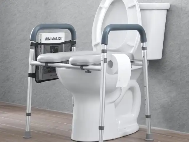 Raised toilet seat, Επαρχία Λεμεσού — Άγιος Αθανάσιος