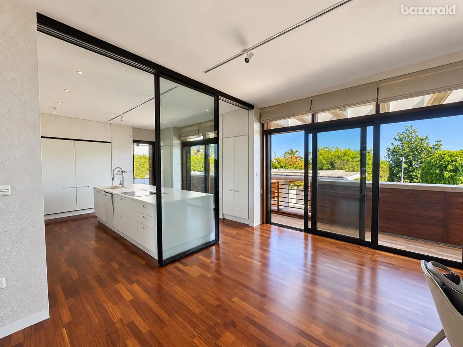 Villa, 6 bedrooms — 9