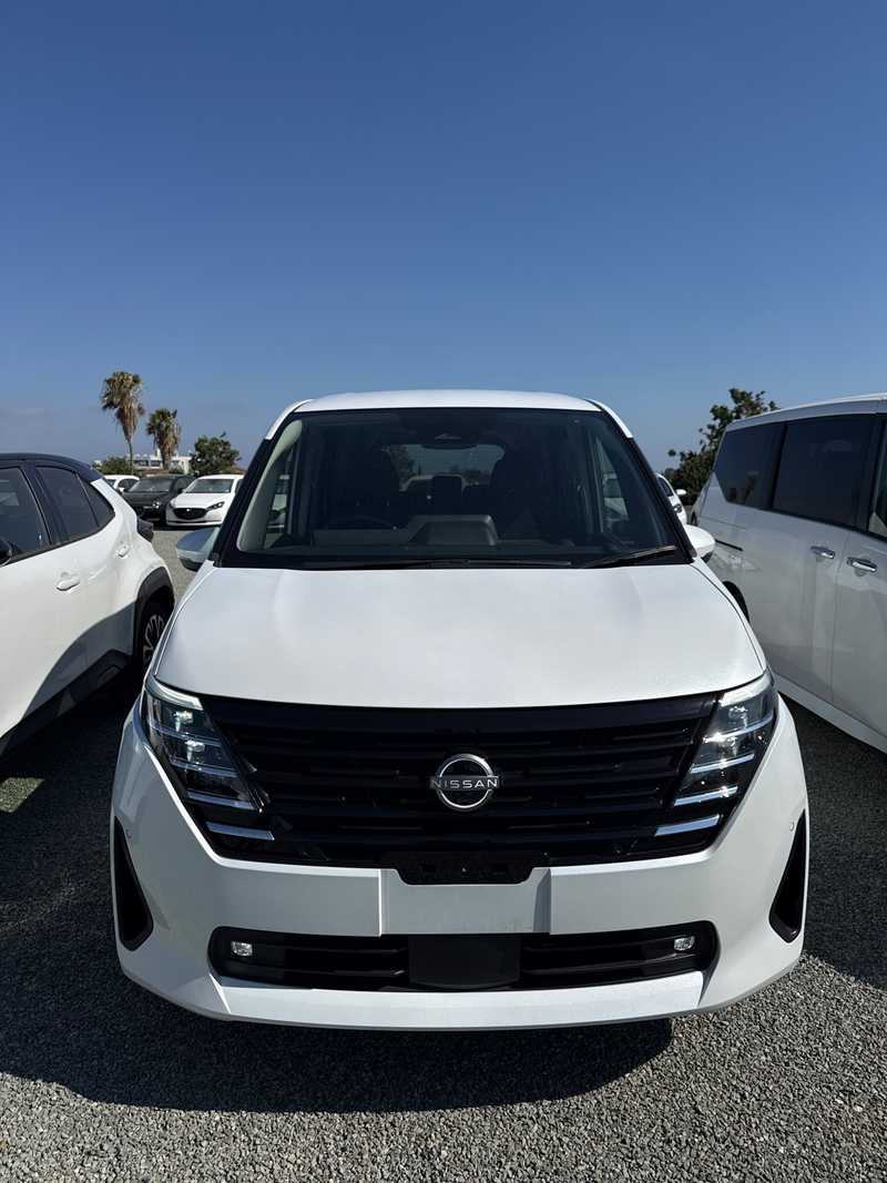 2023 Nissan Serena 2,0L 2023 Cyprus