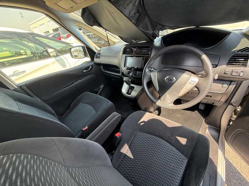 2016 Nissan Serena 2,0L 2016 Cyprus