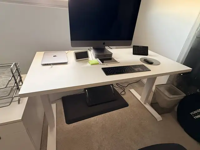 Electric standing desk 140x70 dual motor 4 presets white, Limassol — Limassol - Mesa Geitonia