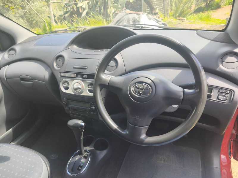 2004 Toyota Vitz 1,3L 2004 Cyprus