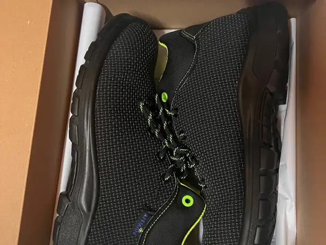 Work shoes with s3s, Nicosia — Tseri