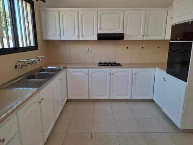  3-bedroom apartment to rent, Επαρχία Λεμεσού — Άγιος Αθανάσιος - 3