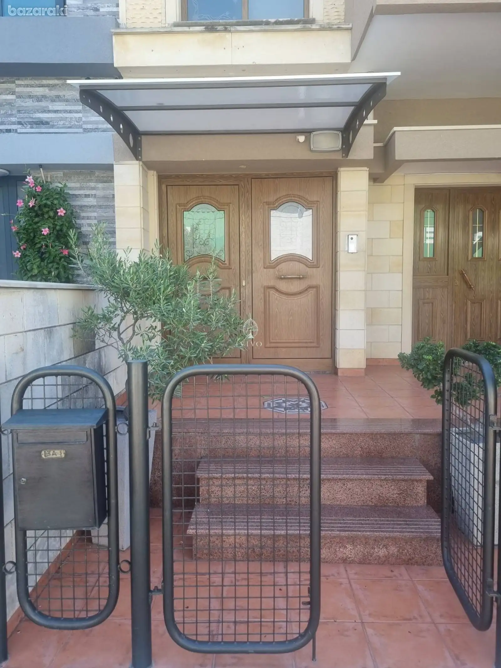 House, 3 bedrooms — 9