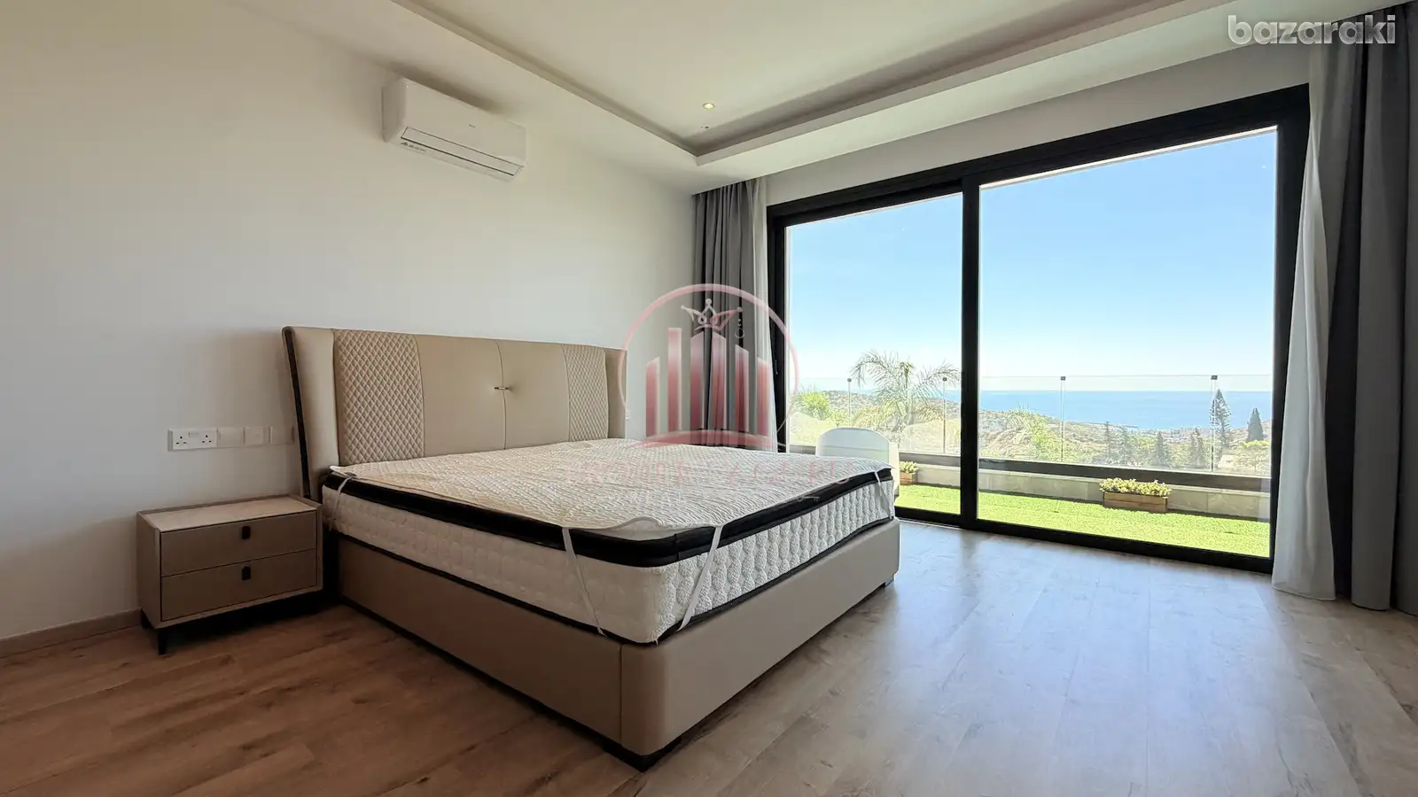 Villa, 6 bedrooms — 10
