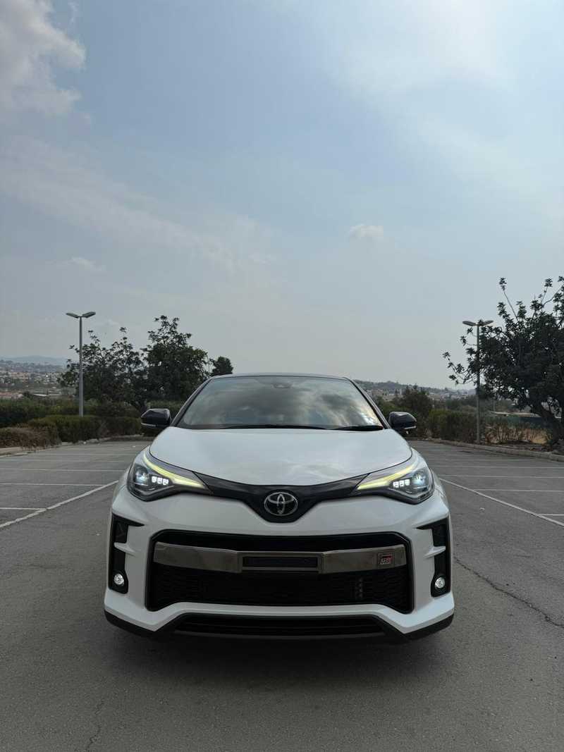 2022 Toyota C-HR 1,8L 2022 Cyprus