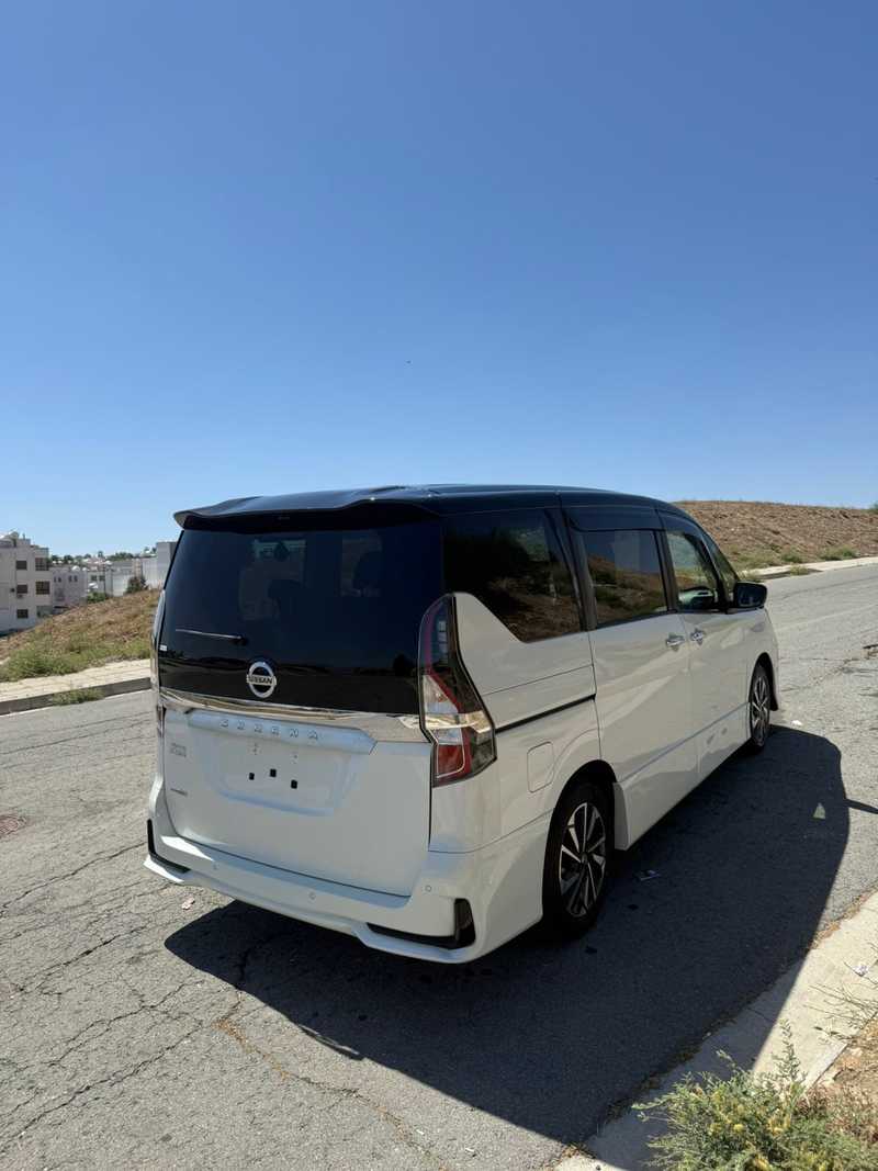 2022 Nissan Serena 2,0L 2022 Cyprus