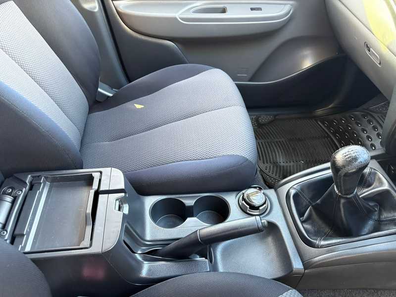 2017 Mitsubishi L200 2,4L 2017 Cyprus