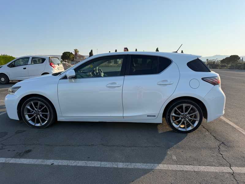 2013 Lexus CT 1,8L 2013 Cyprus