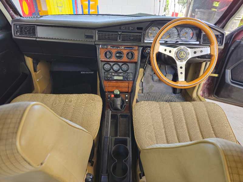 1985 Mercedes-Benz 190 2,0L 1985 Cyprus