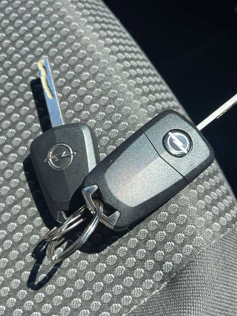 2013 Opel, Vauxhall Corsa 1,4L 2013 Cyprus