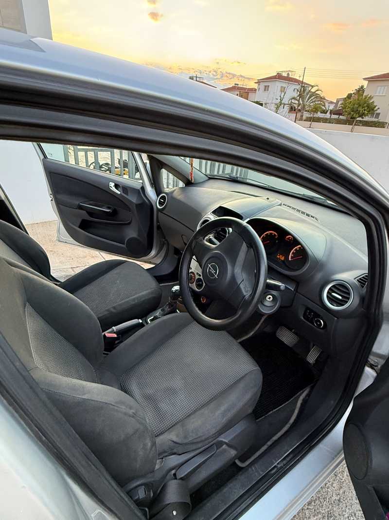 2010 Opel, Vauxhall Corsa 1,4L 2010 Cyprus