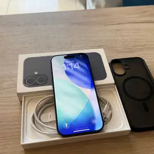 Iphone 17 256gb brand new condition battery health 94, Nicosia — Strovolos - Stavros