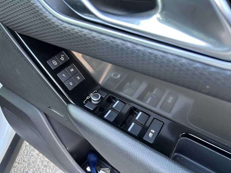2018 Land Rover Range Rover Velar 2,0L 2018 Cyprus