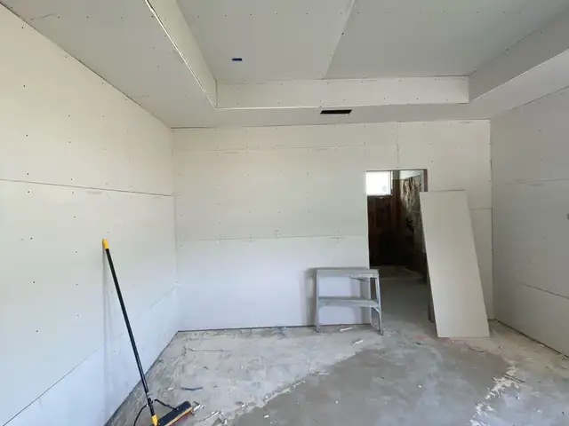 Multi-level tray ceiling installation and drywall features in paphos, Paphos — Paphos - Kato Paphos