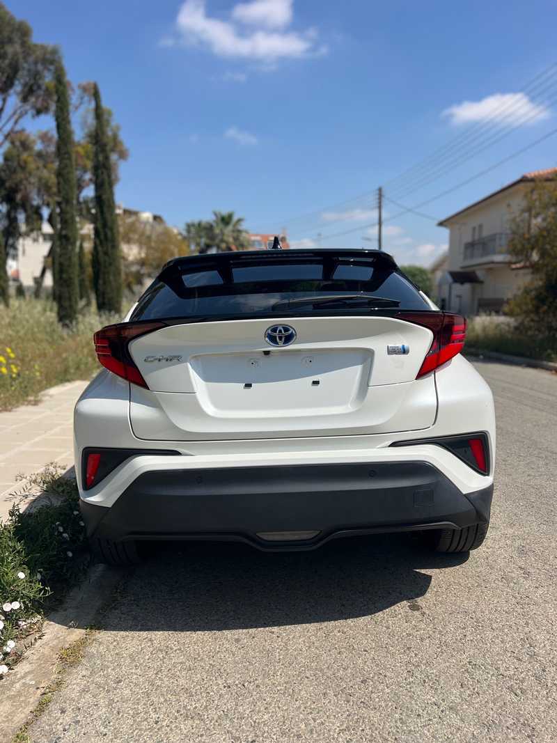 2021 Toyota C-HR 1,8L 2021 Cyprus