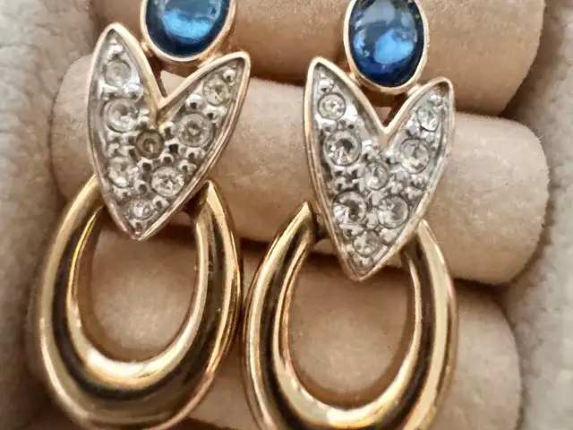 Vintage pierre lang gold-tone stud earrings with zirconia stones. elegant and be, Paphos — Paphos - Kato Paphos