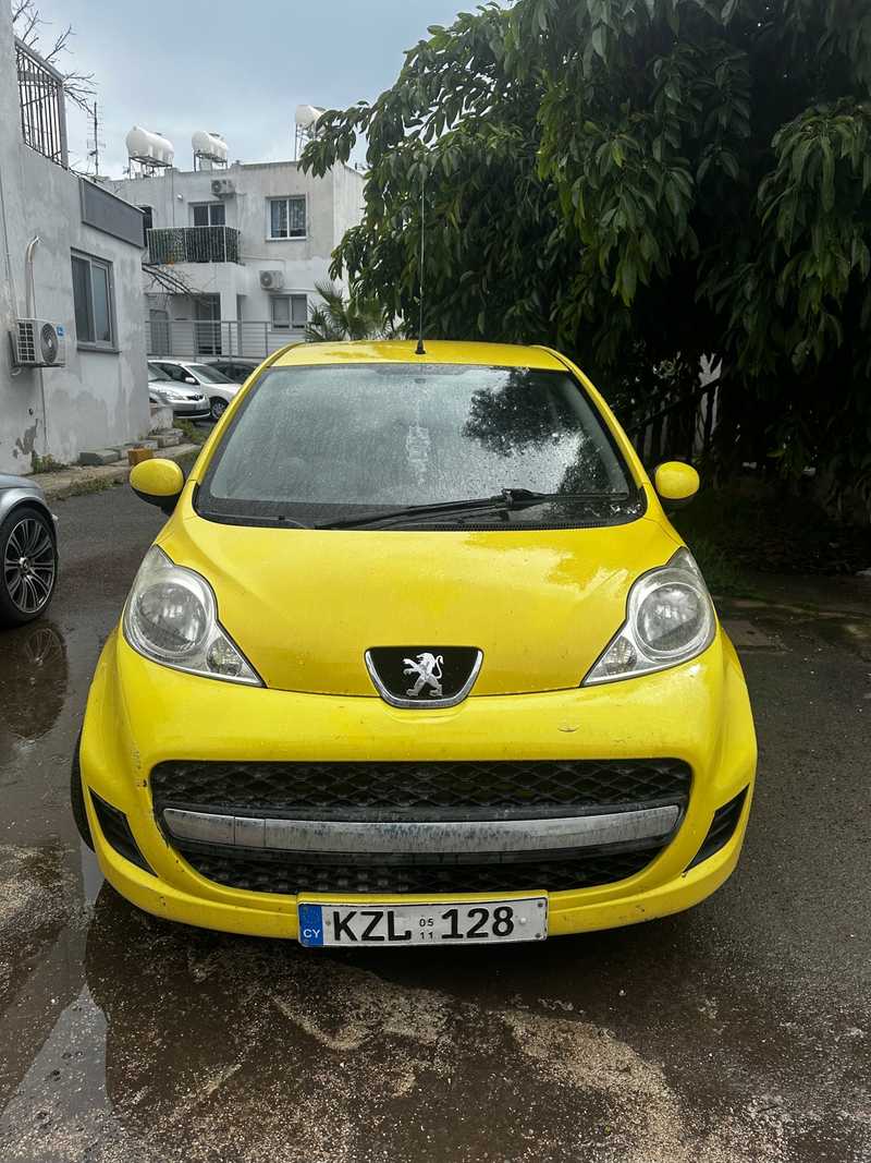 Peugeot 107 1,0L 2011