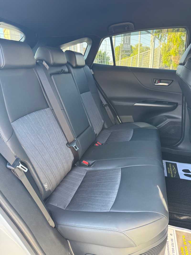 2023 Toyota Harrier 2,5L 2023 Cyprus