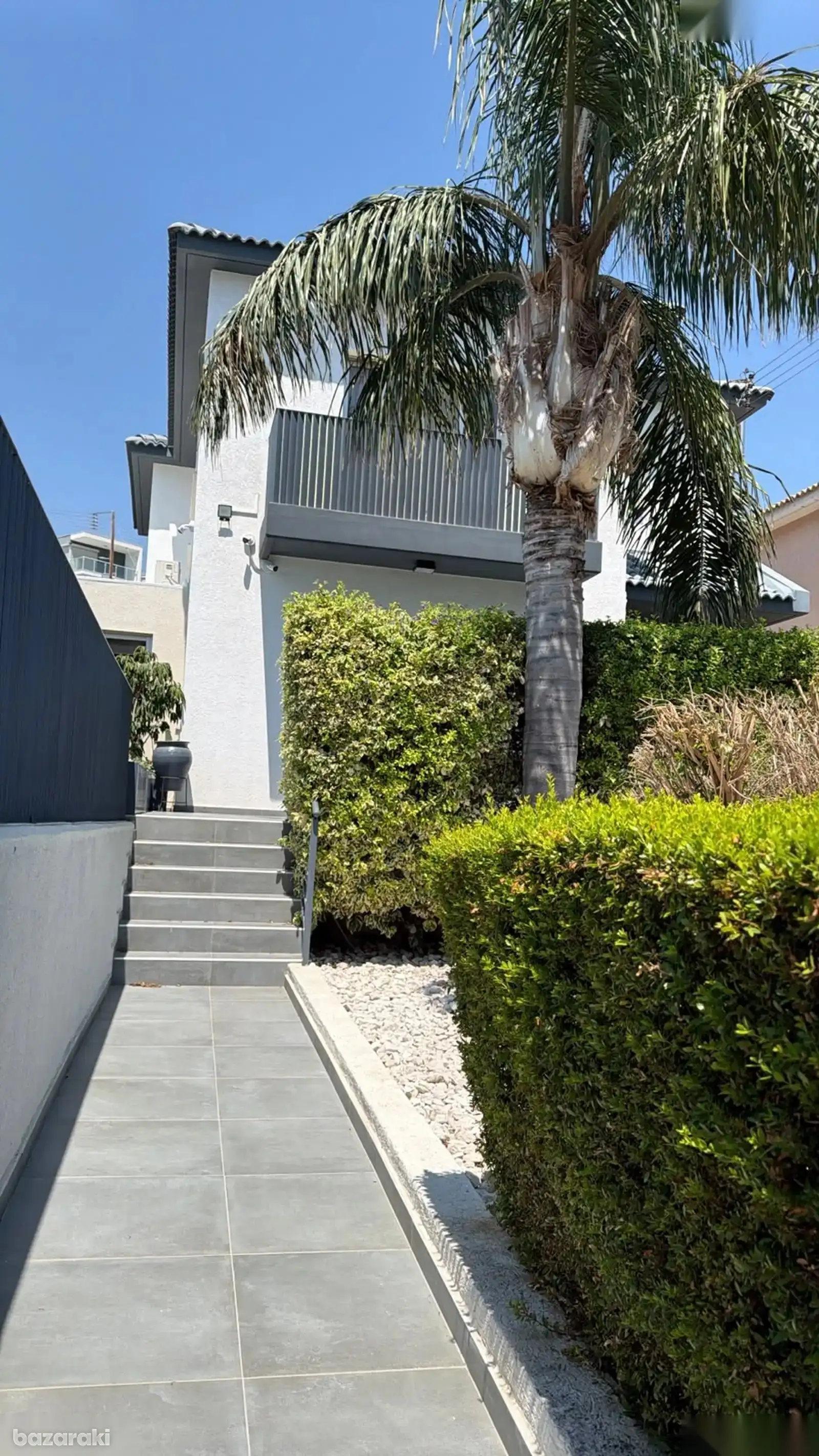 Villa, 5 bedrooms — 2