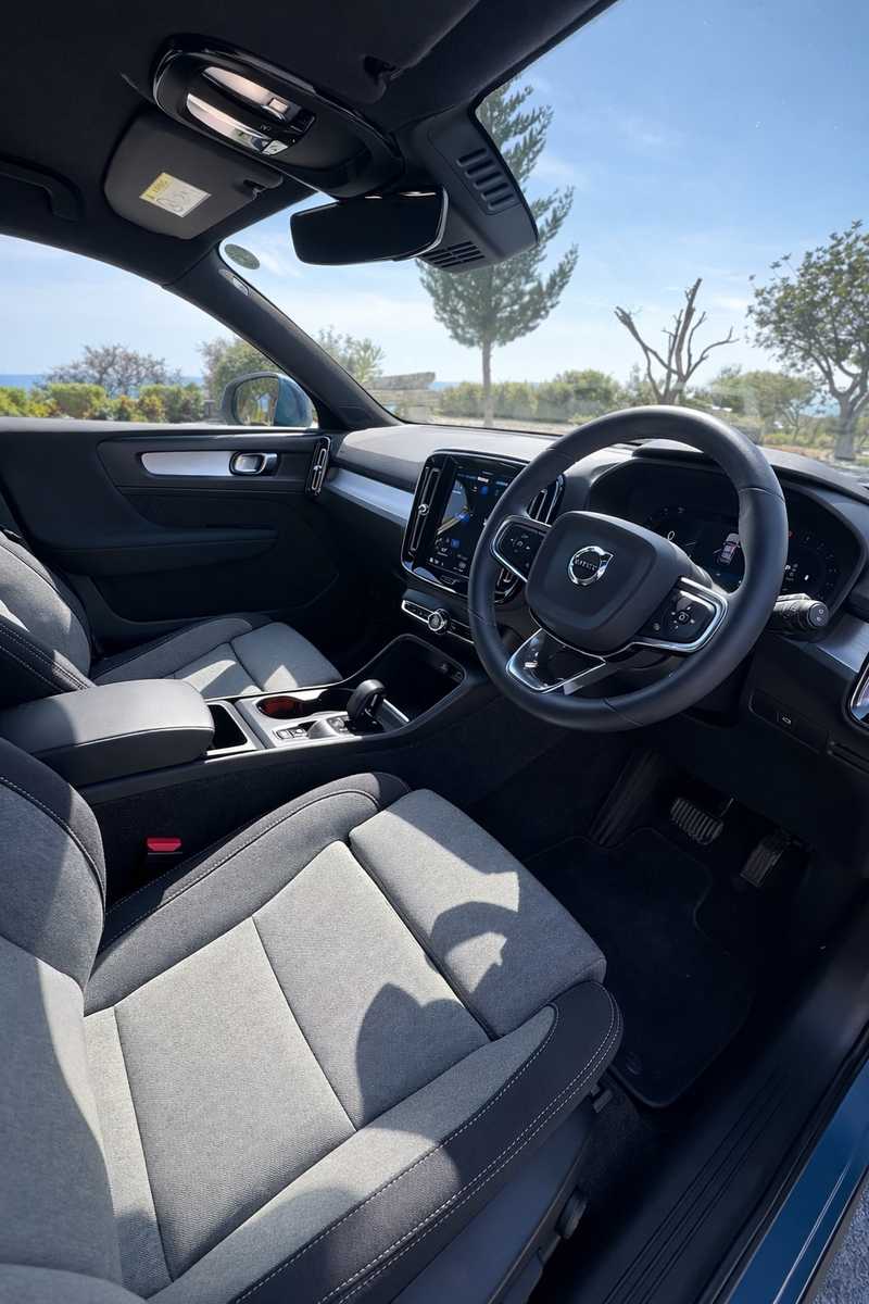 2022 Volvo XC40 2,0L 2022 Cyprus