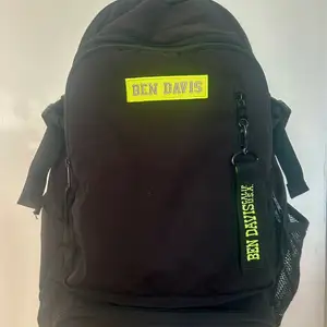 Ben davis large unisex backpack perfect for travel, Paphos — Pegeia