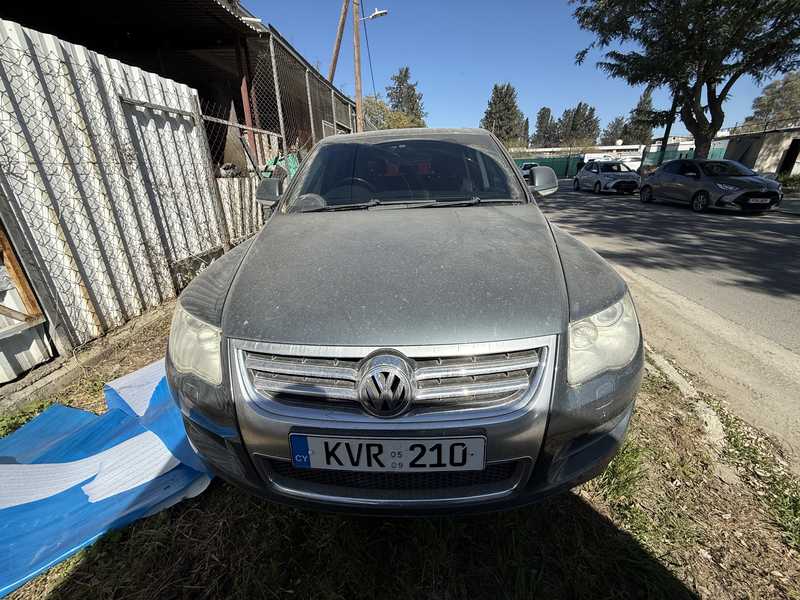 2009 Volkswagen Touareg 2,5L 2009 Cyprus