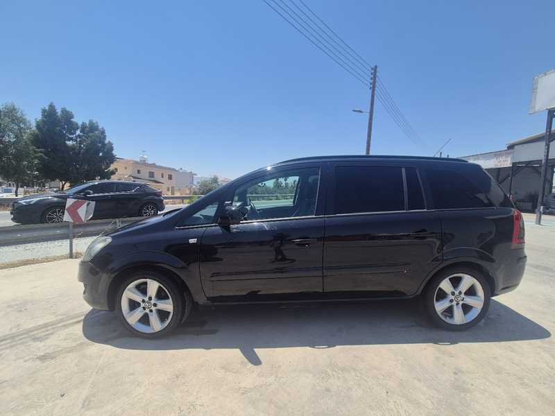 2014 Opel, Vauxhall Zafira 1,8L 2014 Cyprus