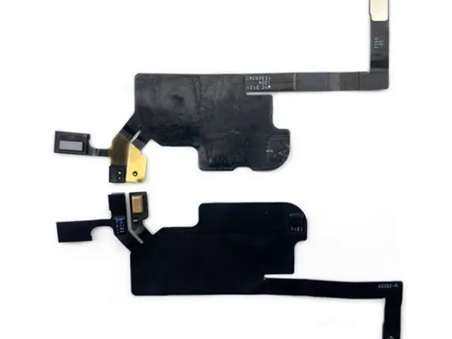 Flex ear speaker proximity light sensor apple iphone 13 original, Limassol — Agios Athanasios