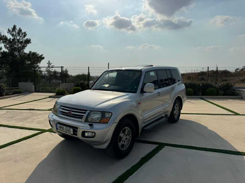 2001 Mitsubishi Pajero 3,2L 2001 Cyprus