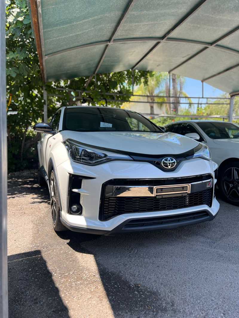 2021 Toyota C-HR 1,8L 2021 Cyprus