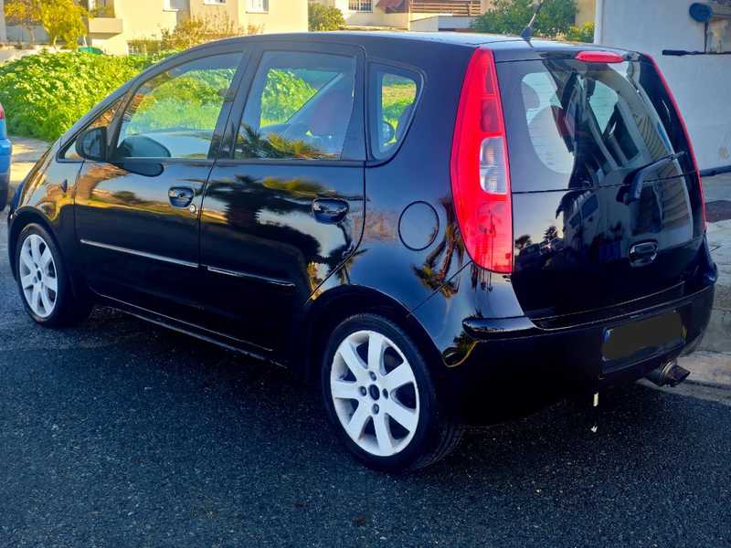 Mitsubishi Colt 1,5L 2004