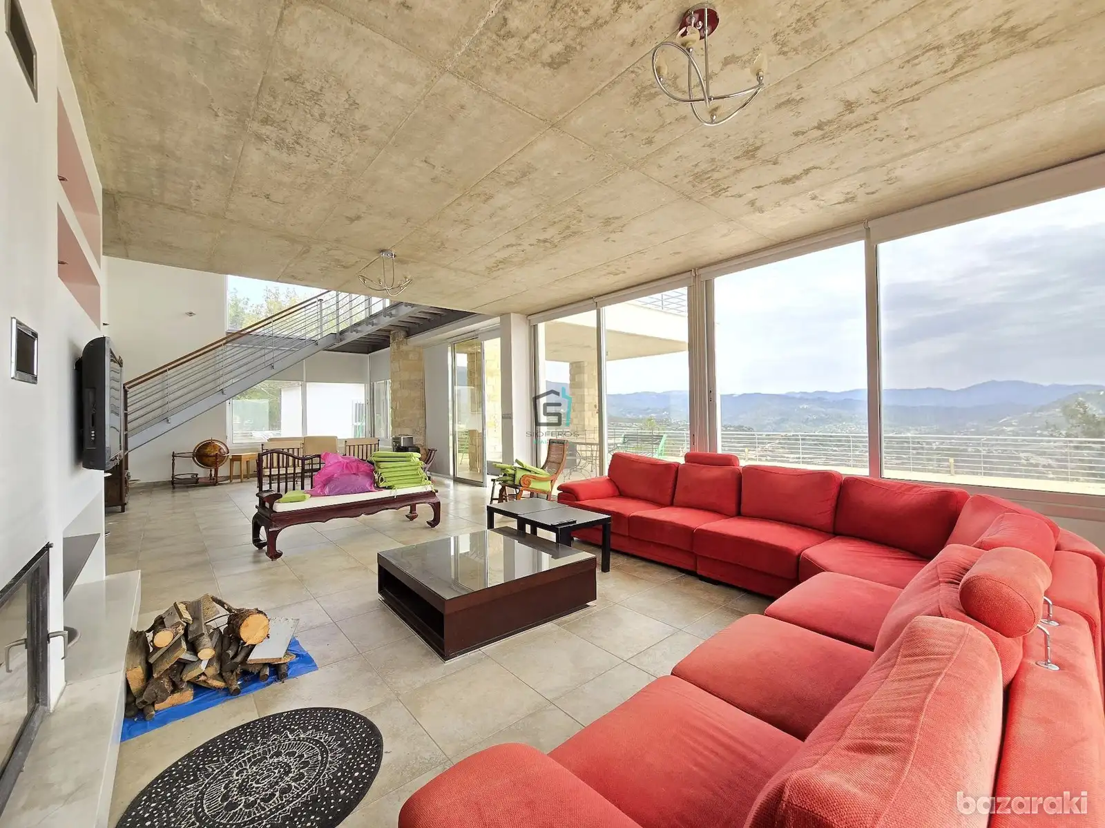 House, 3 bedrooms — 3