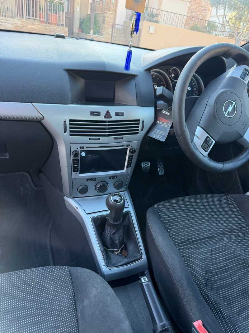 2006 Opel, Vauxhall Astra 1,6L 2006 Cyprus