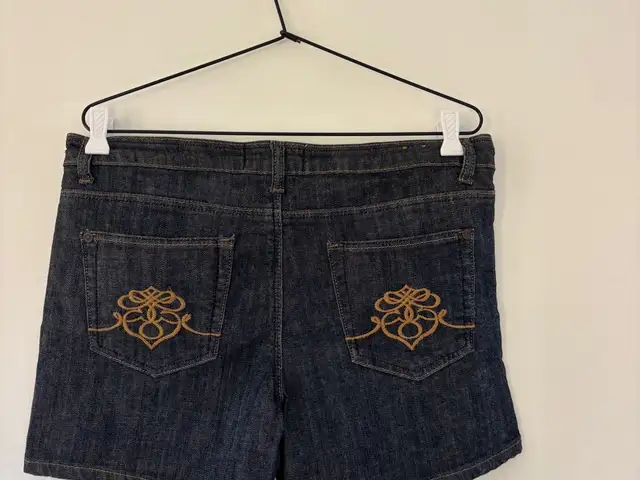 Vintage denim shorts, Larnaca — Aradippou - Agios Fanourios