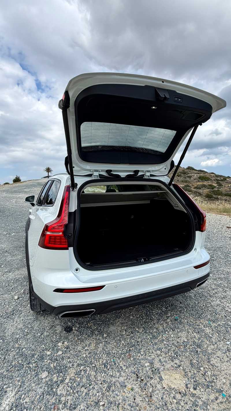 2022 Volvo V60 2,0L 2022 Cyprus