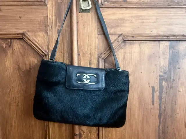 Chanel small black bag, Επαρχία Λεμεσού — Λεμεσός - Αγία Φύλα