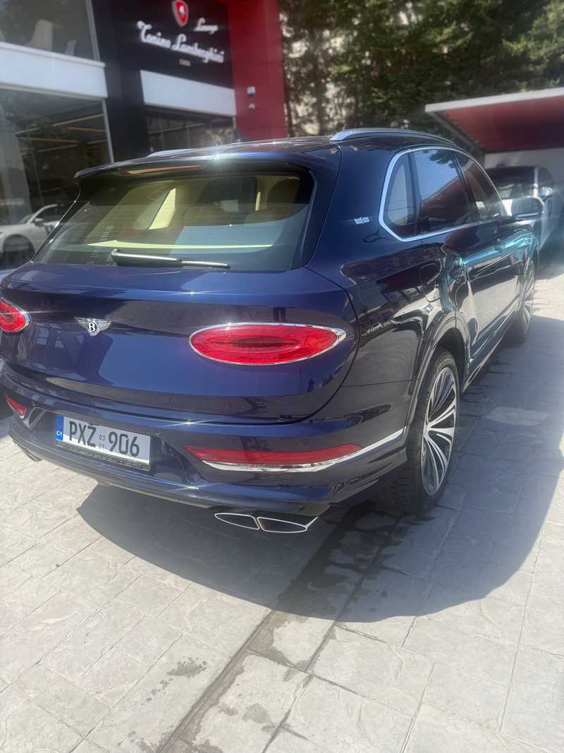2021 Bentley Bentayga 4,0L 2021 Cyprus