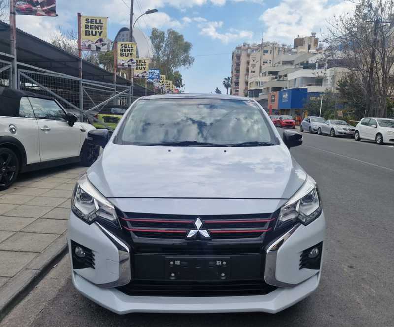 Mitsubishi Mirage 1,2L 2022