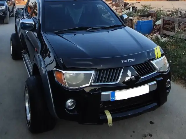 Mitsubishi L200