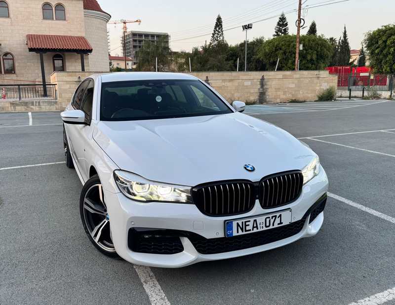 BMW 7-Series 3,0L 2016