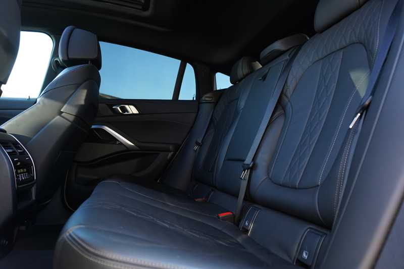 2022 BMW X6 4,4L 2022 Cyprus